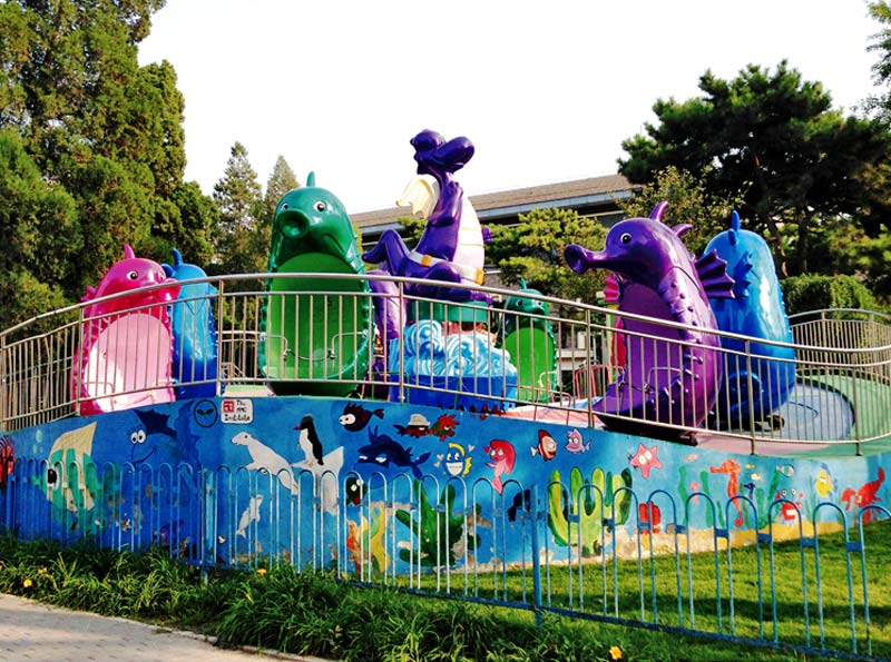 美人魚(yú)游樂(lè)設(shè)備